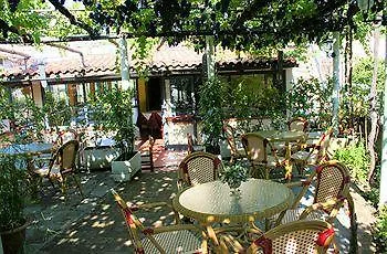Hotel La Pergola 2* San Giovanni a Piro